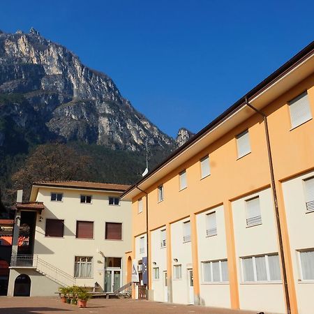 Ostello Della Gioventu Benacus Riva del Garda מראה חיצוני תמונה