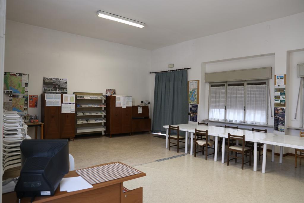 Ostello Della Gioventu Benacus Riva del Garda מראה חיצוני תמונה