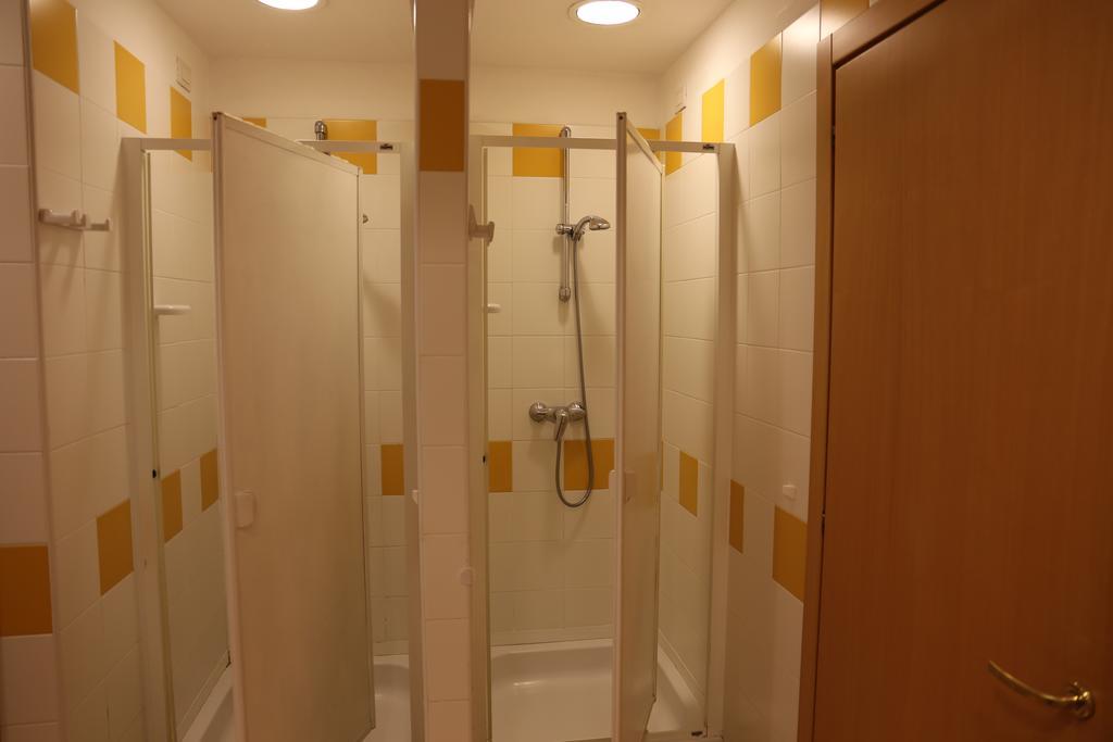 Ostello Della Gioventu Benacus Riva del Garda מראה חיצוני תמונה