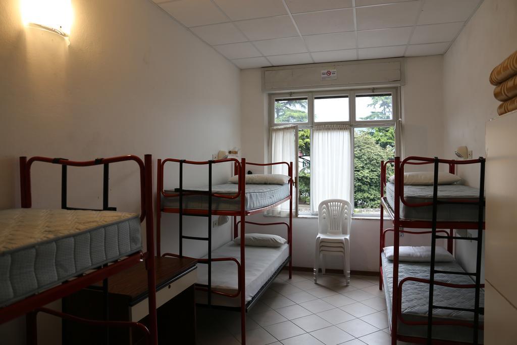 Ostello Della Gioventu Benacus Riva del Garda מראה חיצוני תמונה