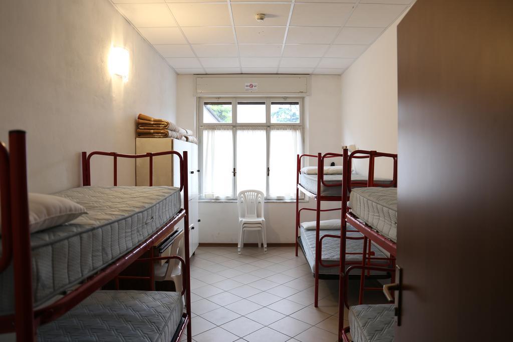 Ostello Della Gioventu Benacus Riva del Garda מראה חיצוני תמונה